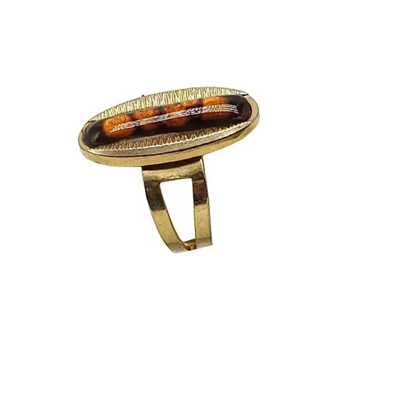 Textured Faux Amber Oval Ring Size 7.5 Adjustable Gold Tone Vintage - Picture 2 of 4